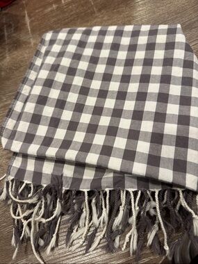 GAP Black and White Gingham Fringe Scarf